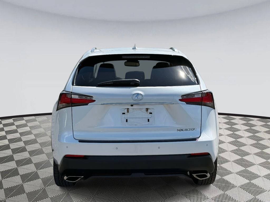 2017 Lexus NX 200t Luxury photo 2
