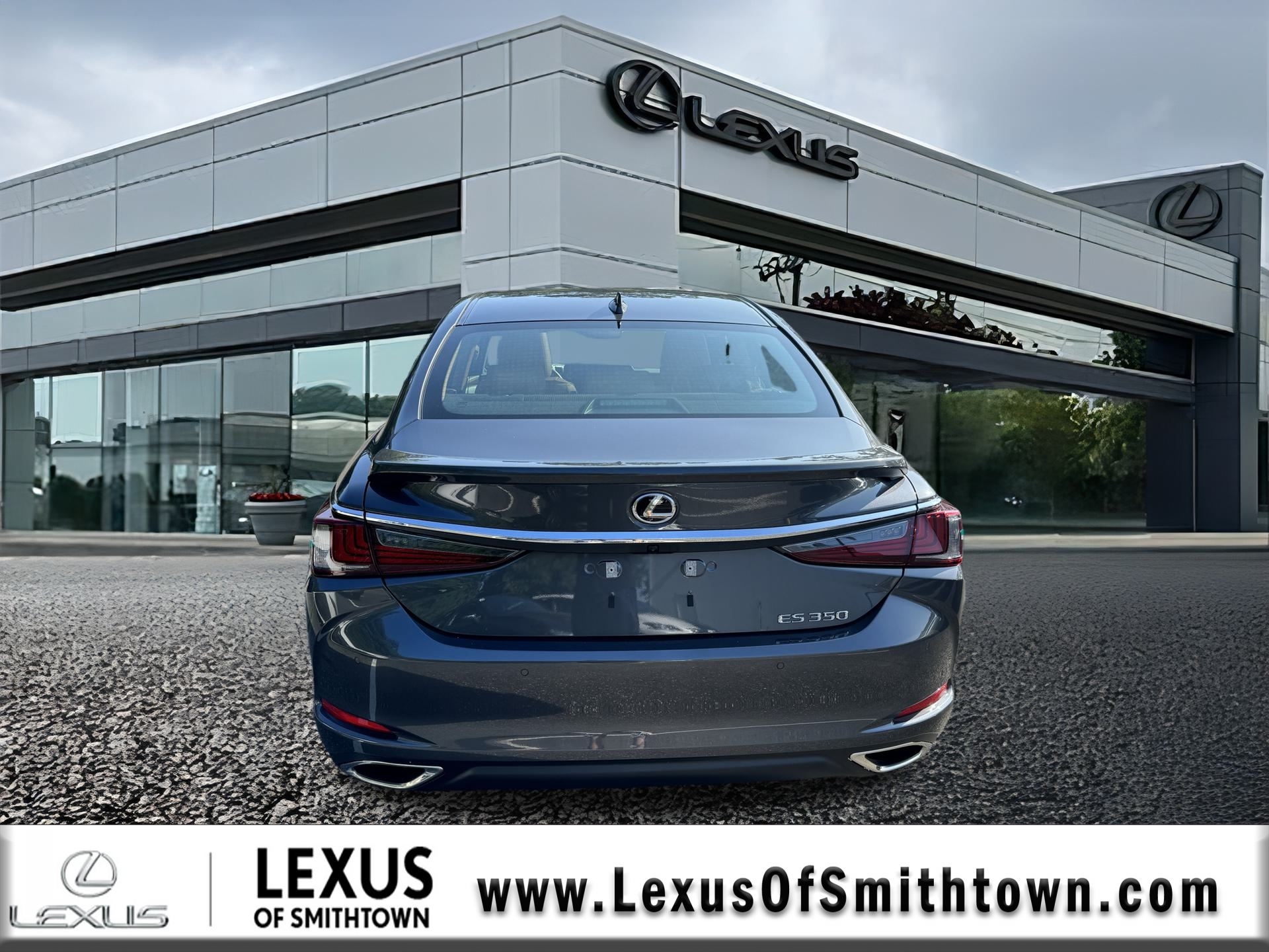 2025 Lexus ES 350 photo 4