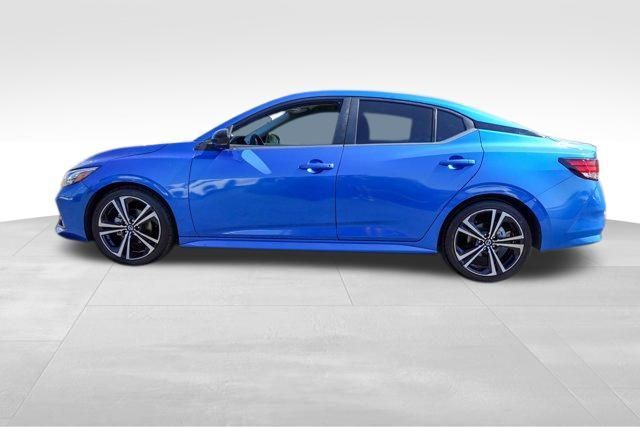 2021 Nissan Sentra SR photo 3