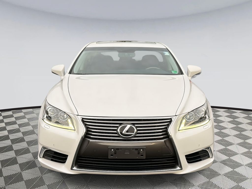2017 Lexus LS 460 photo 5