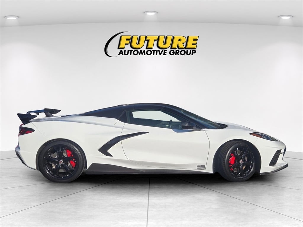2021 Chevrolet Corvette Stingray 3LT photo 2