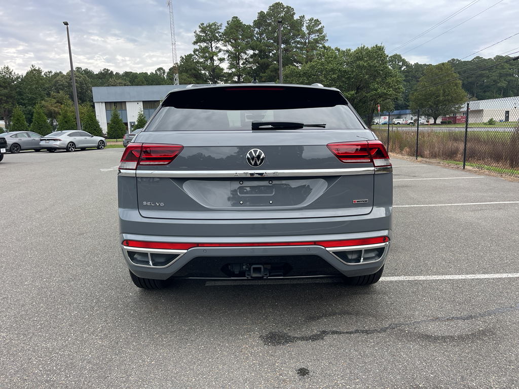 2022 Volkswagen Atlas Cross Sport V6 SEL R-Line photo 4
