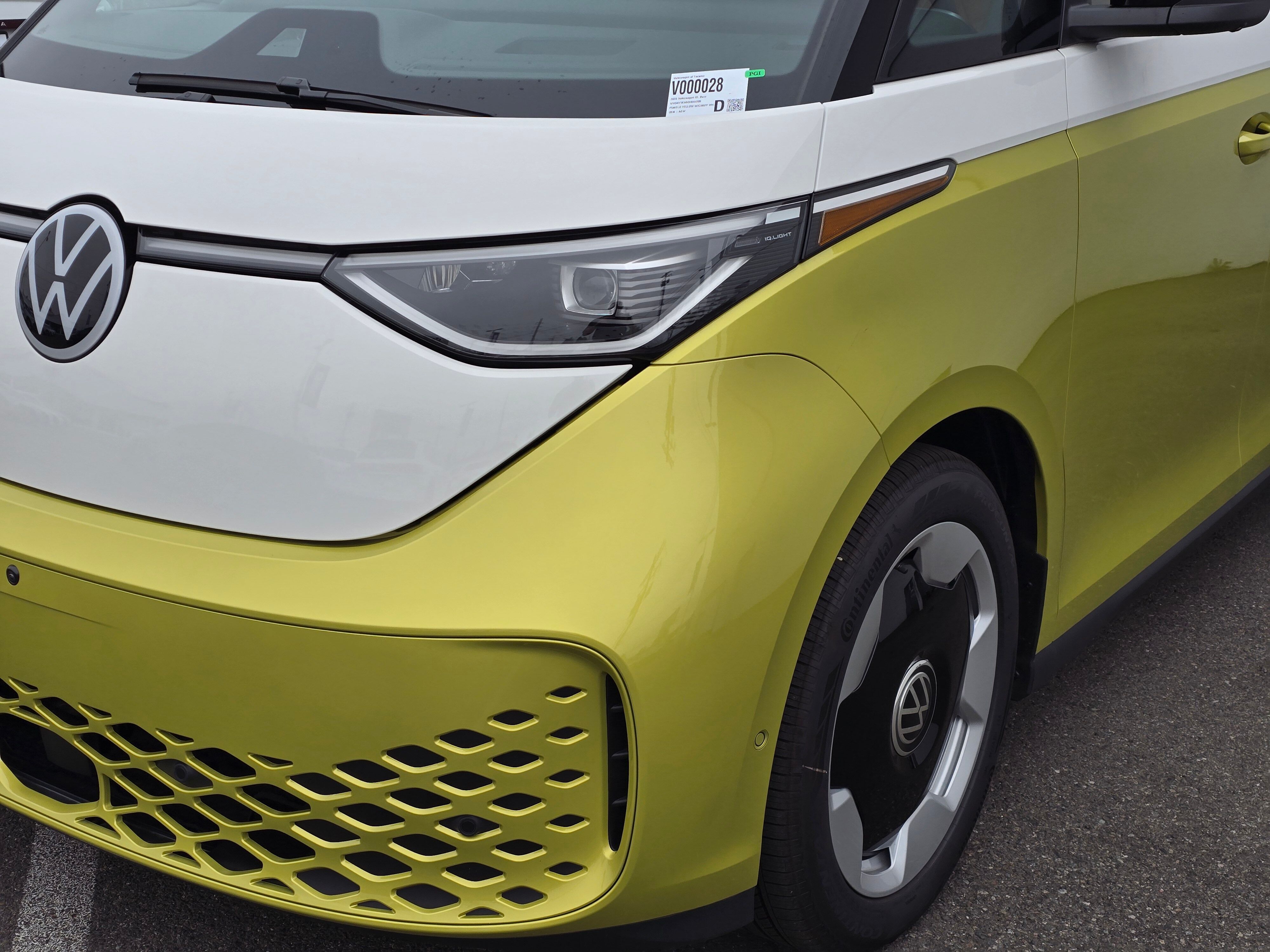 2025 Volkswagen ID. Buzz Pro Plus photo 4