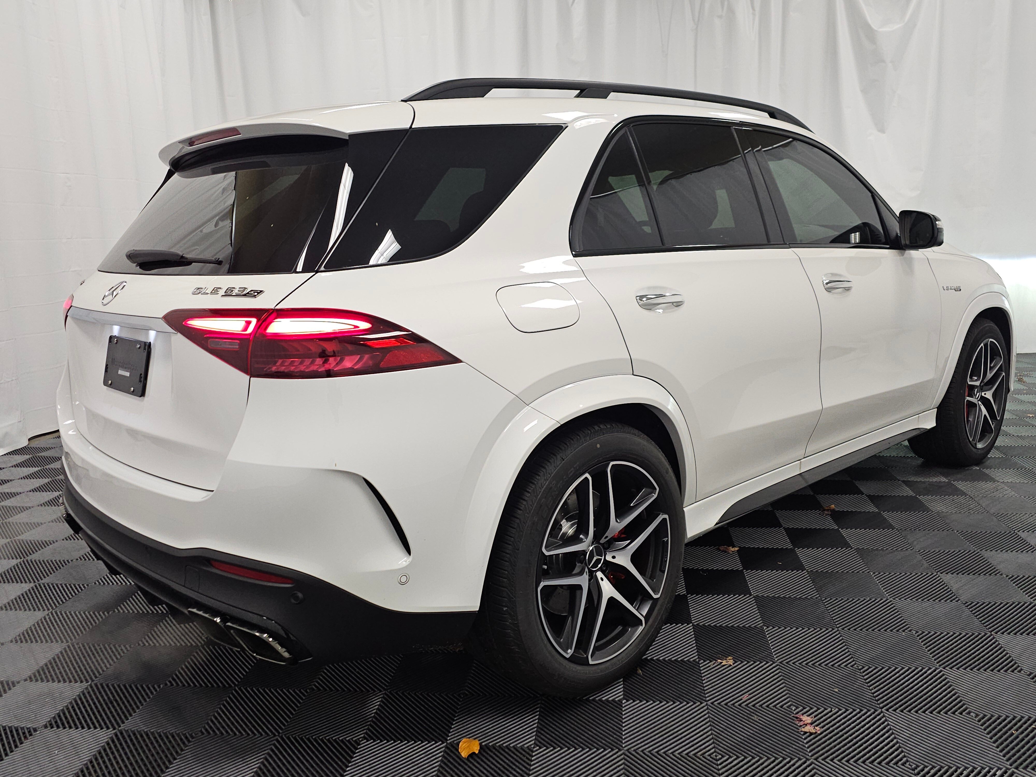 2025 Mercedes Benz GLE AMG 63 S photo 3