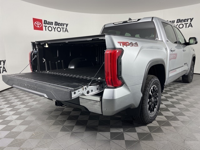 2026 Toyota Tundra SR5 photo 7