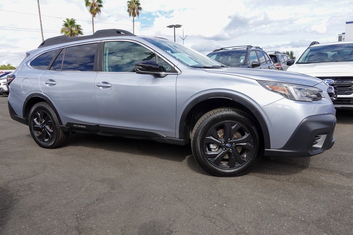 2022 Subaru Outback Onyx Edition XT photo 3