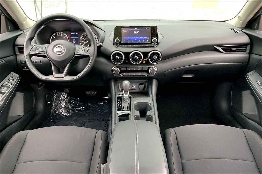 2025 Nissan Sentra S photo 4