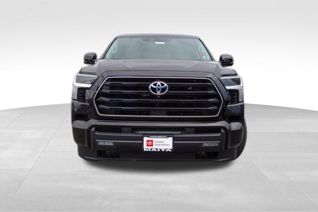 2023 Toyota Sequoia SR5 photo 2