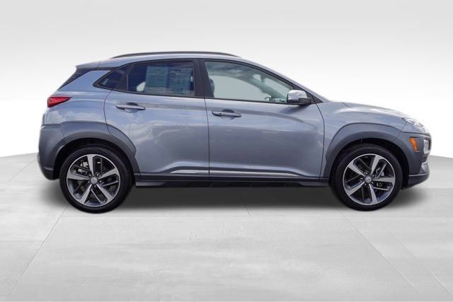 2021 Hyundai Kona Limited photo 2