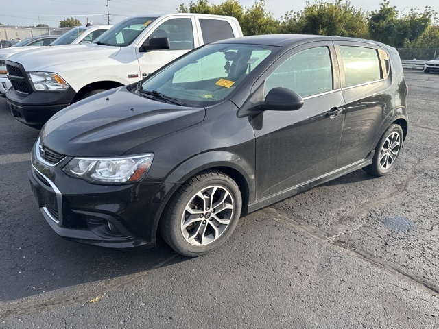 2020 Chevrolet Sonic LT photo 2