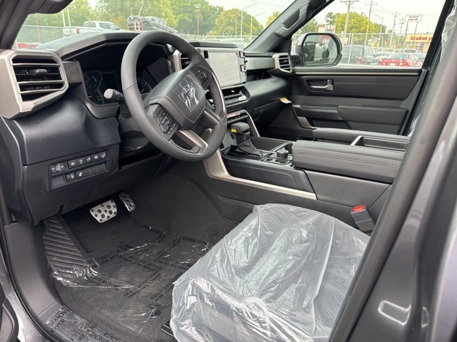2026 Toyota Tundra SR5 photo 2