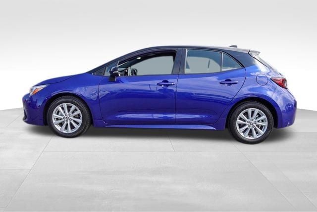 2023 Toyota Corolla SE photo 3