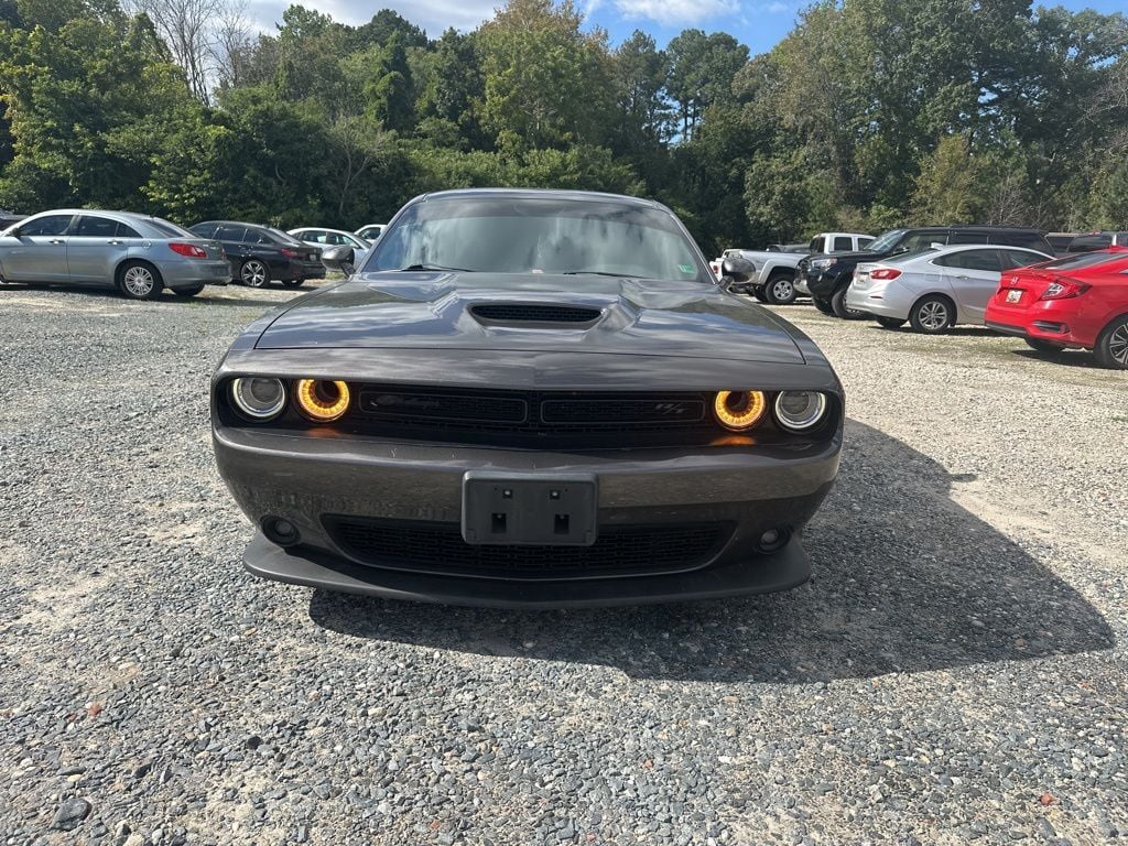 2019 Dodge Challenger R/T photo 2