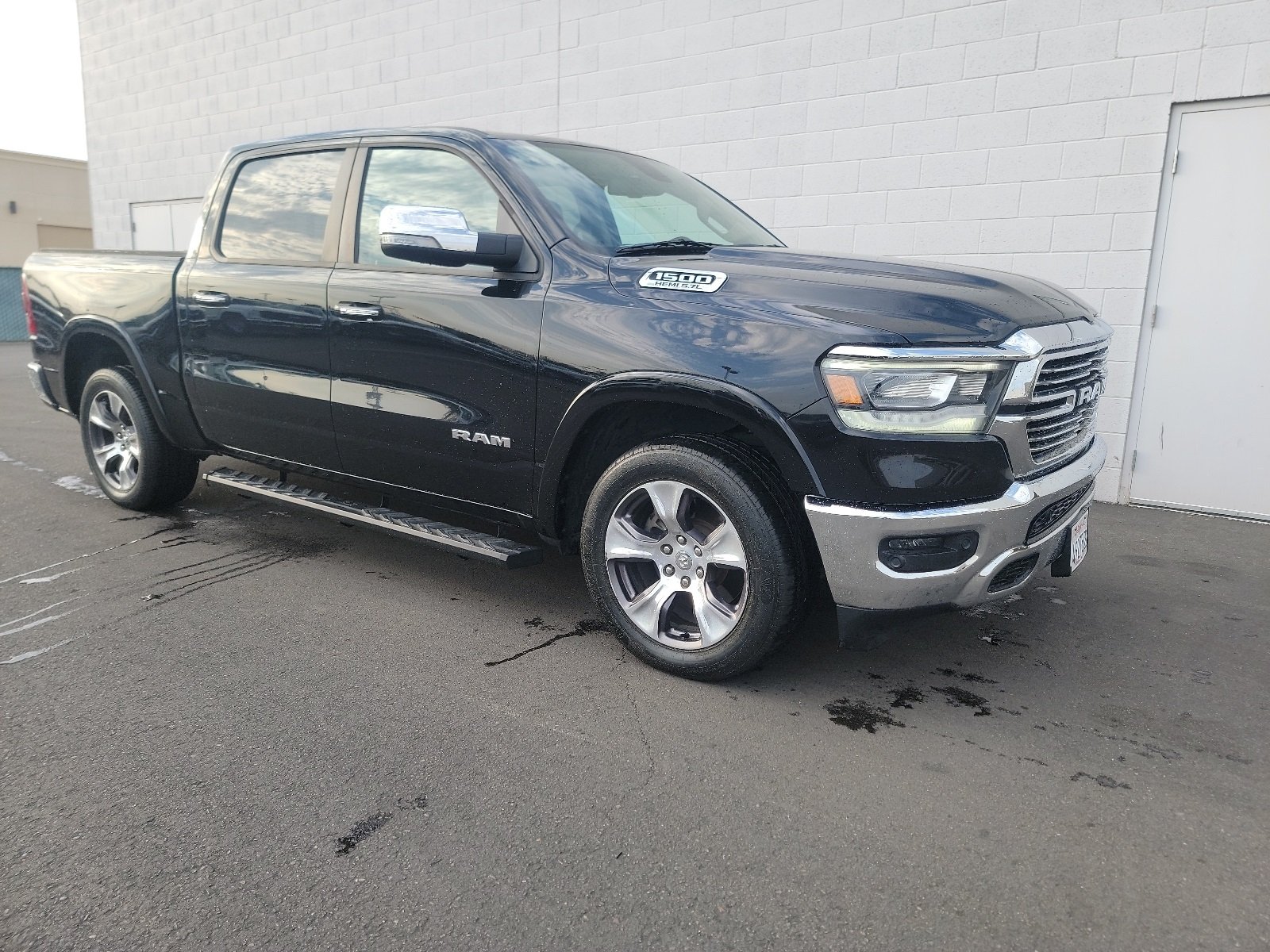 2020 Ram 1500 Laramie photo 2