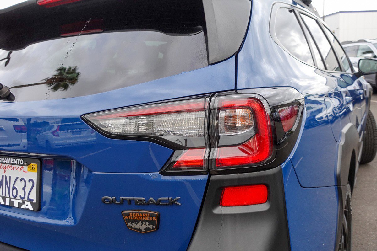 2025 Subaru Outback Wilderness photo 4