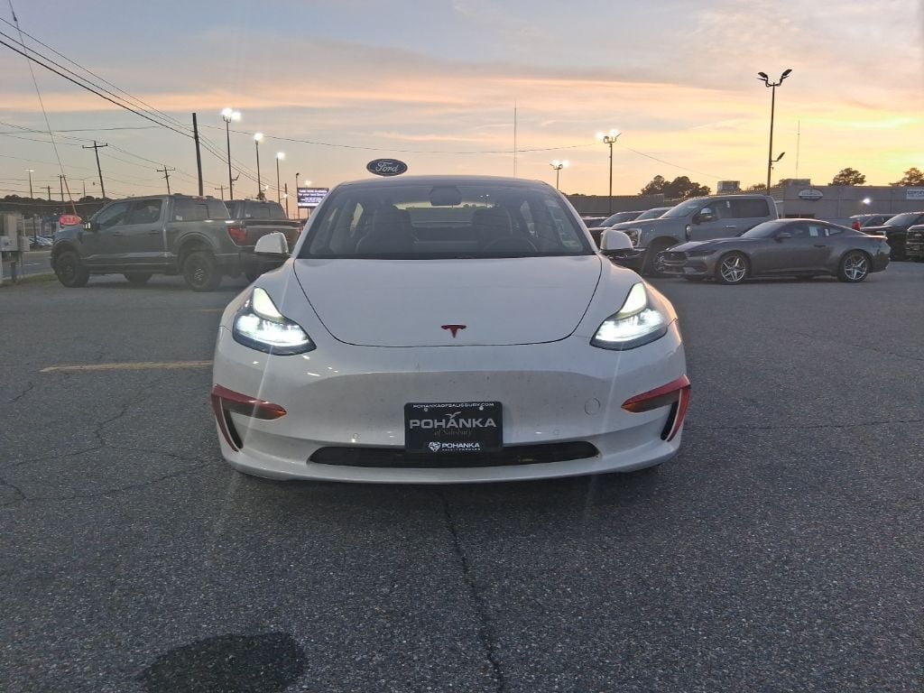 2021 Tesla Model 3 Standard Range Plus photo 2