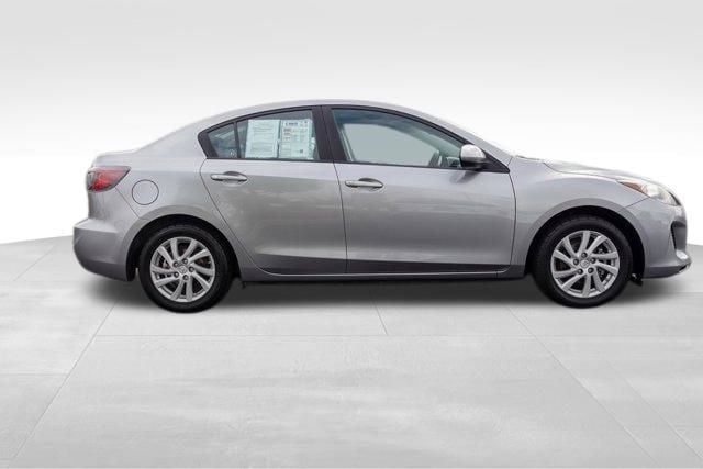 2012 Mazda Mazda3 Grand Touring photo 2