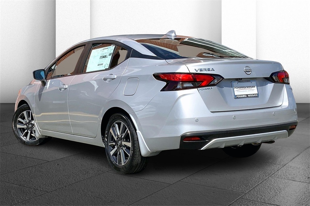 2025 Nissan Versa 1.6 SV photo 3