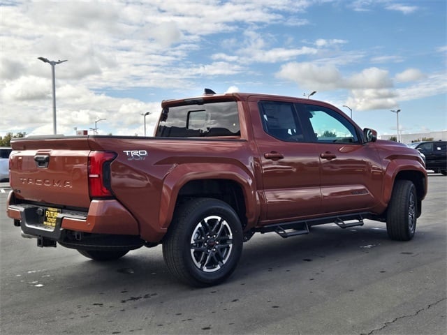 2025 Toyota Tacoma TRD Sport photo 4