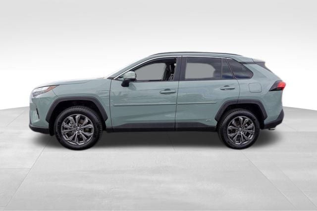 2022 Toyota RAV4 Hybrid XLE Premium photo 2