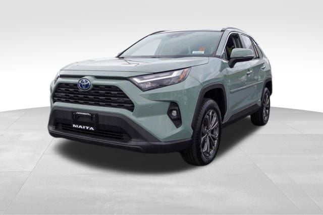 2022 Toyota RAV4 Hybrid XLE Premium photo 3