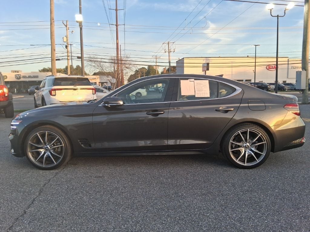 2022 Genesis G70 2.0T photo 4