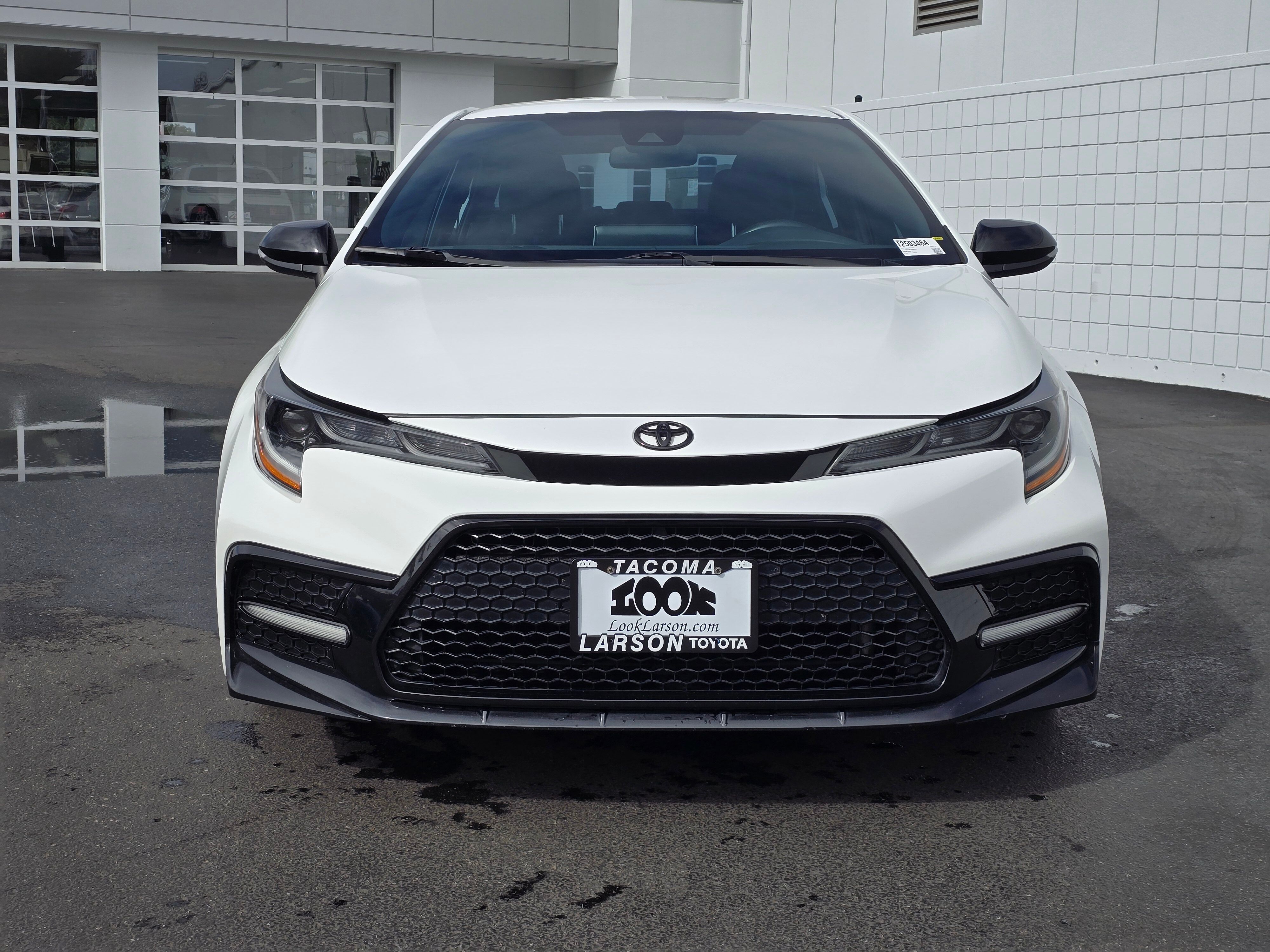 2020 Toyota Corolla SE photo 2