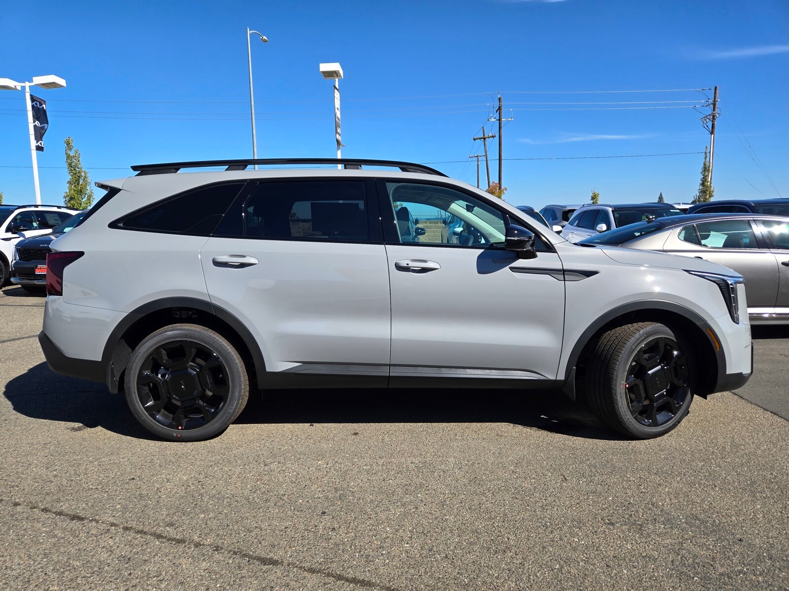 2026 Kia Sorento X-Line EX photo 2