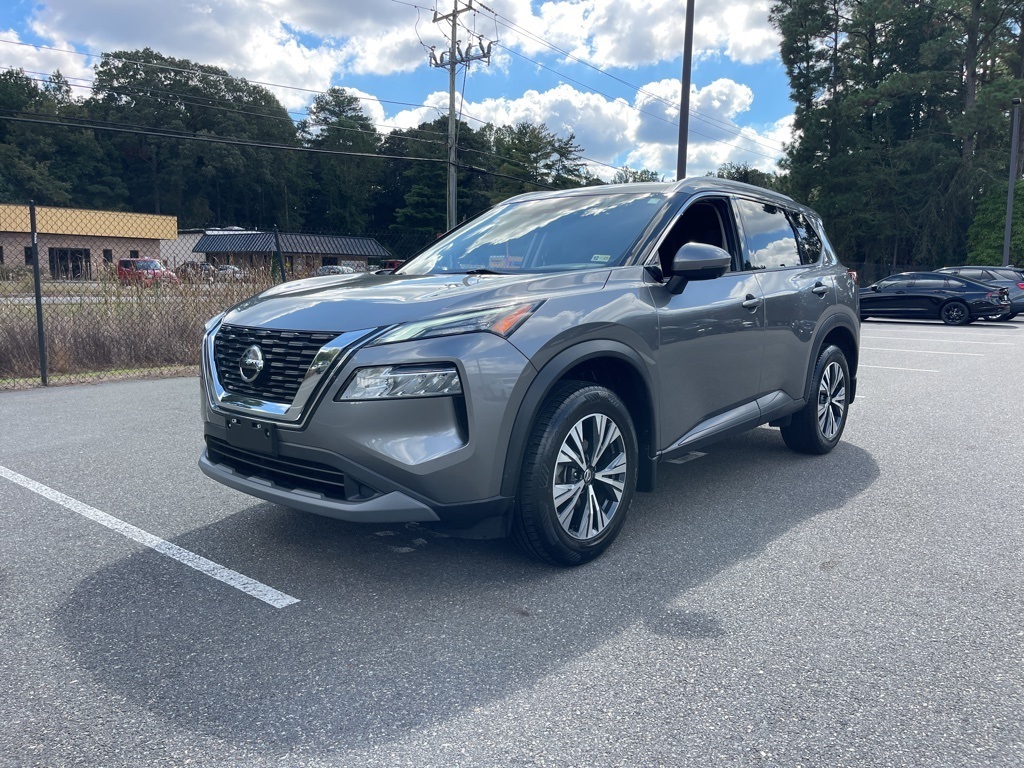 2021 Nissan Rogue SV photo 2