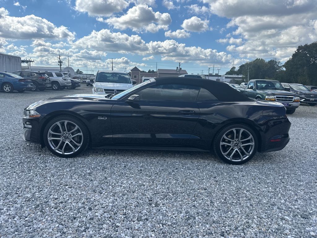 2022 Ford Mustang GT Premium photo 2