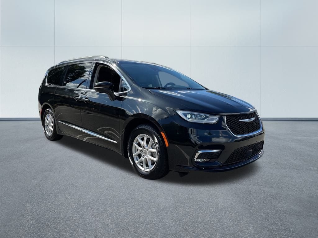 2022 Chrysler Pacifica Touring L photo 4