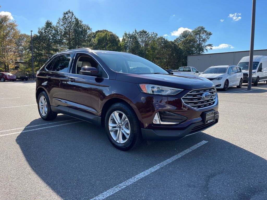 2020 Ford Edge SEL photo 3