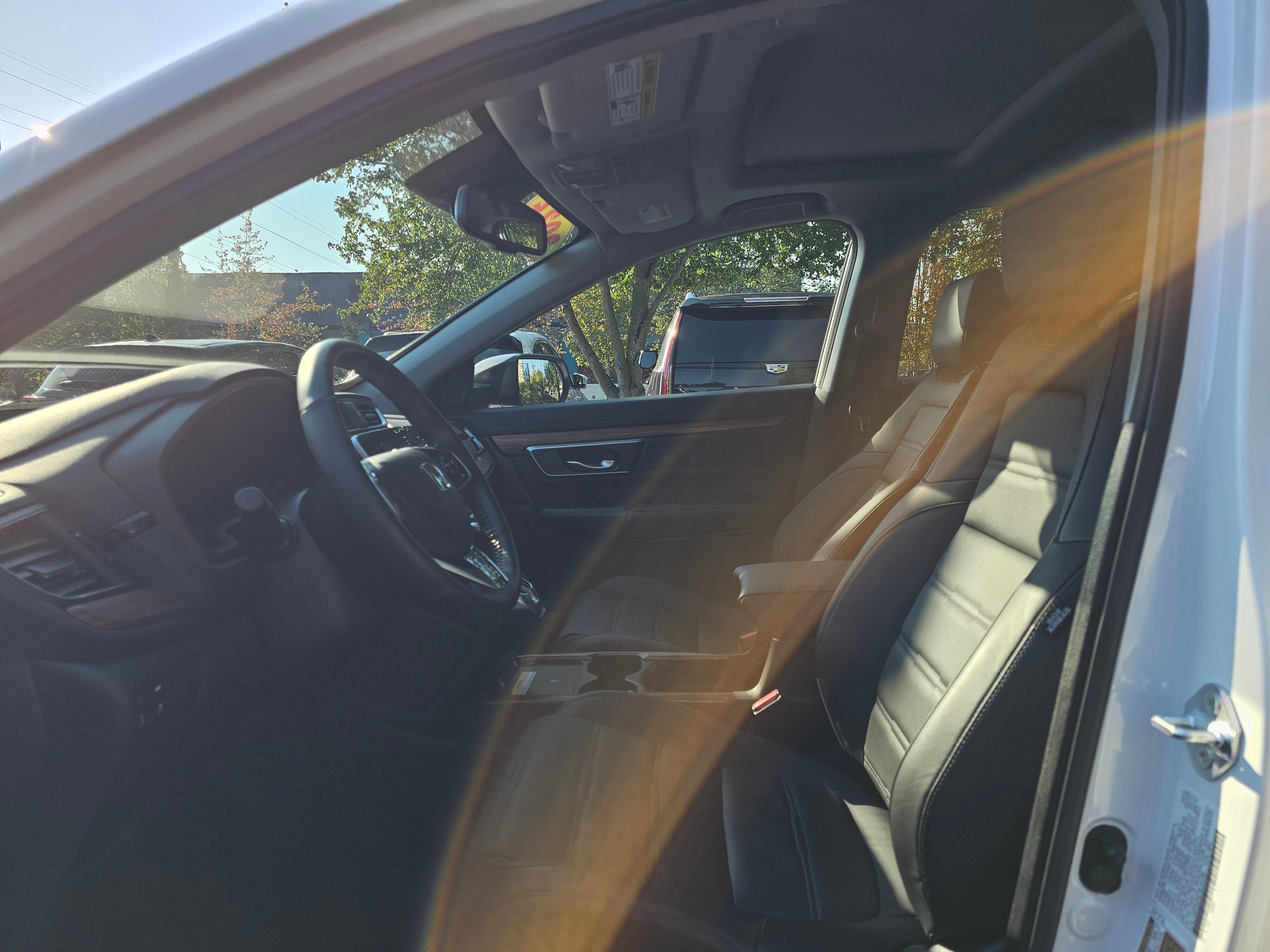 2022 Honda CR-V Touring photo 2