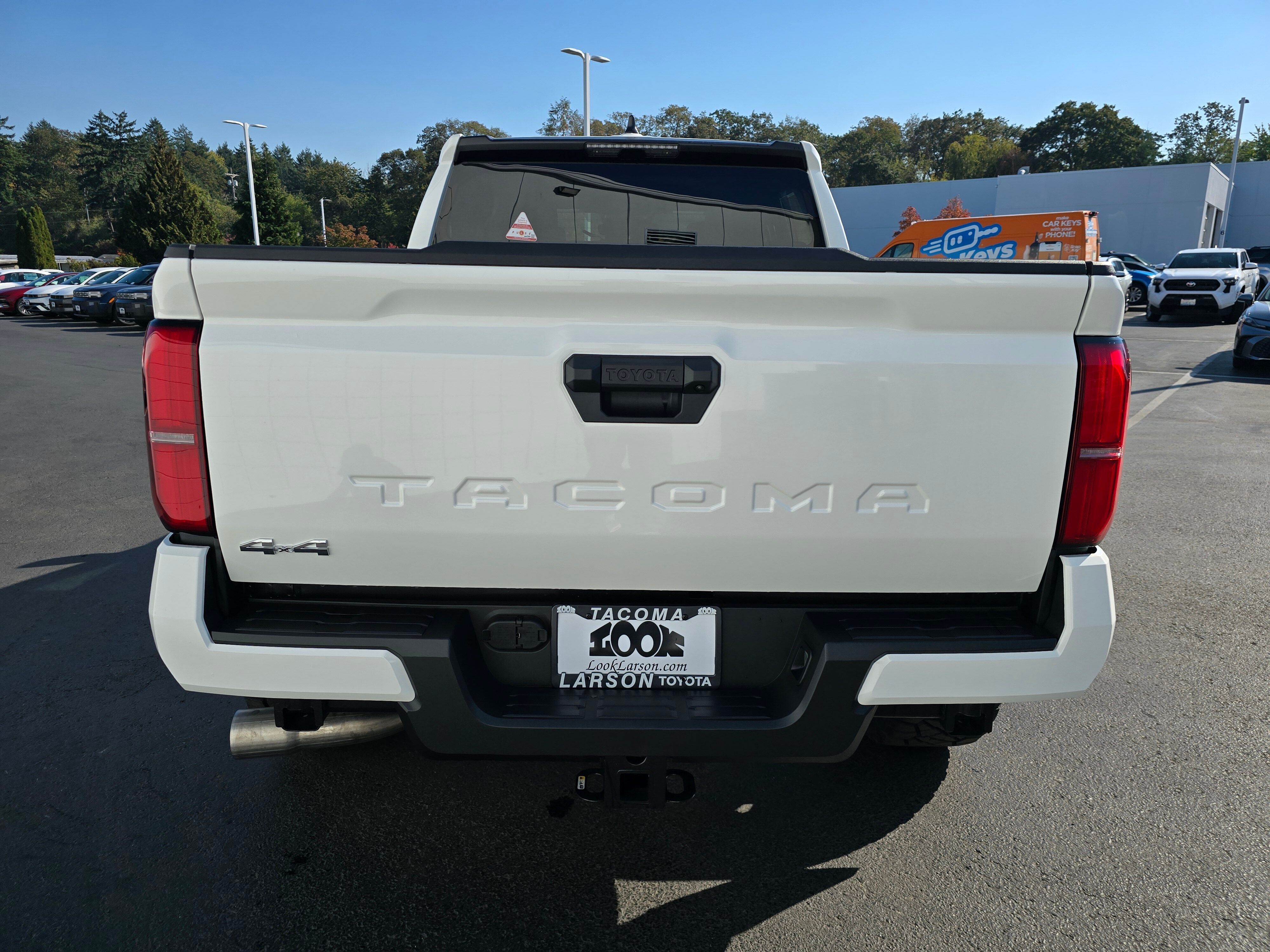2025 Toyota Tacoma SR5 photo 2