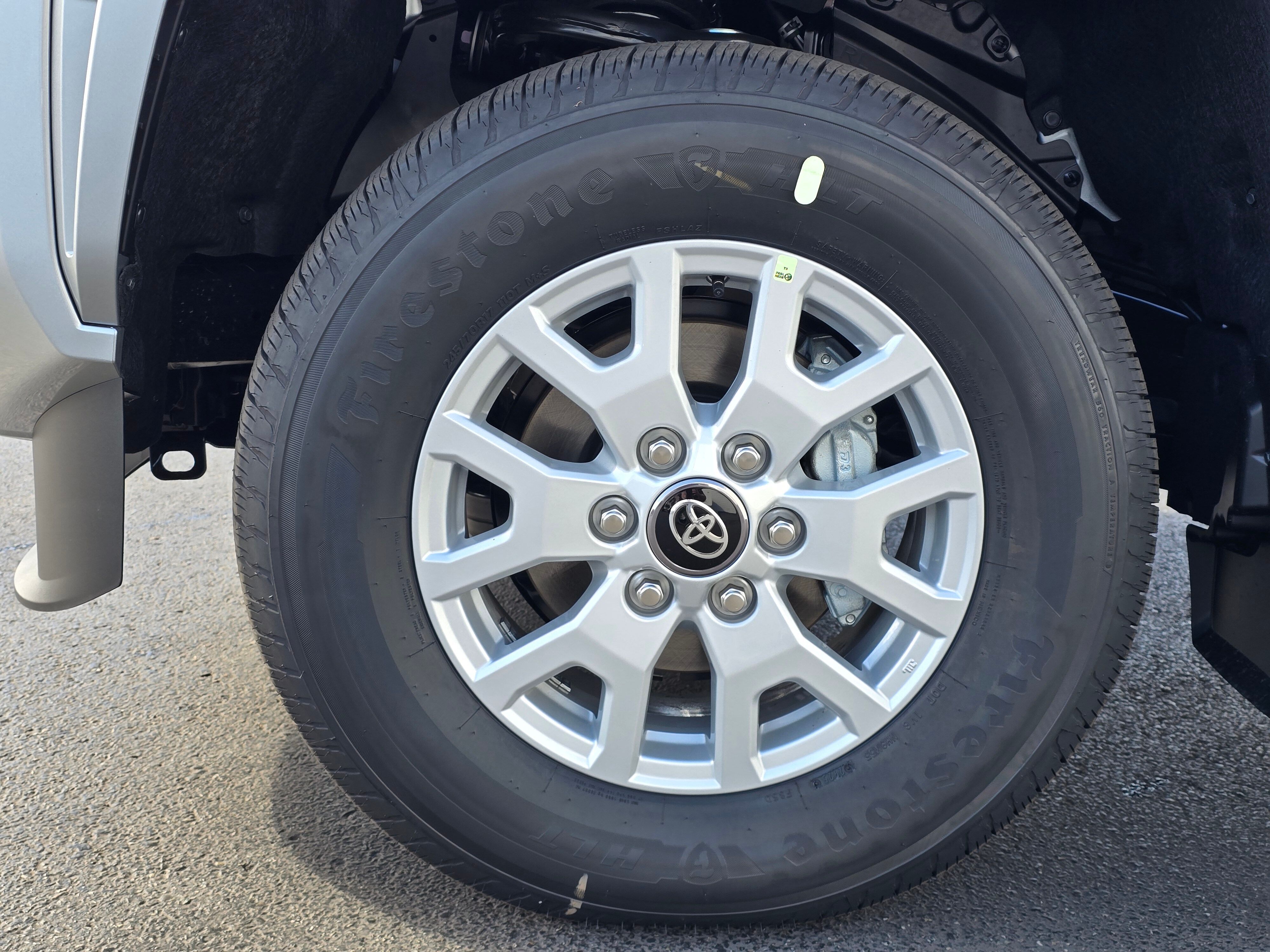 2025 Toyota Tacoma SR5 photo 4