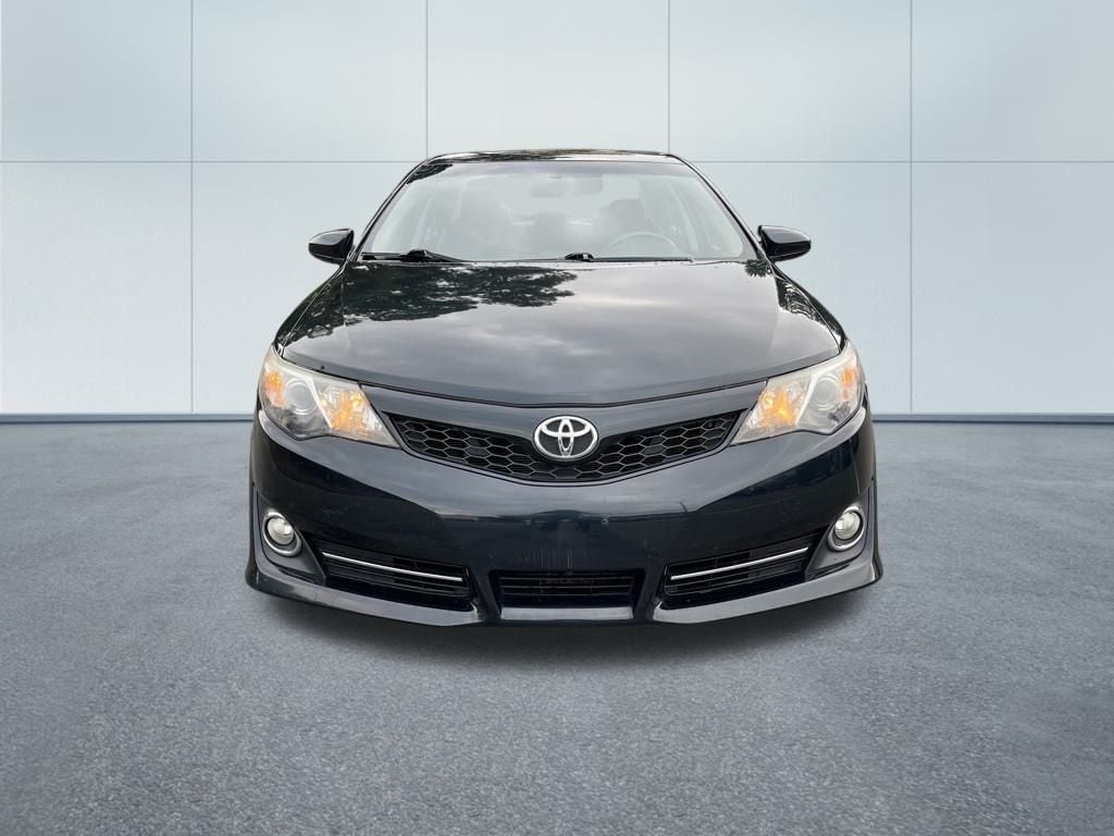 2013 Toyota Camry SE photo 3