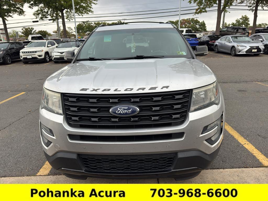 2016 Ford Explorer Sport photo 3