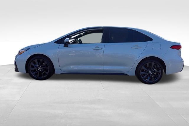 2024 Toyota Corolla SE photo 3