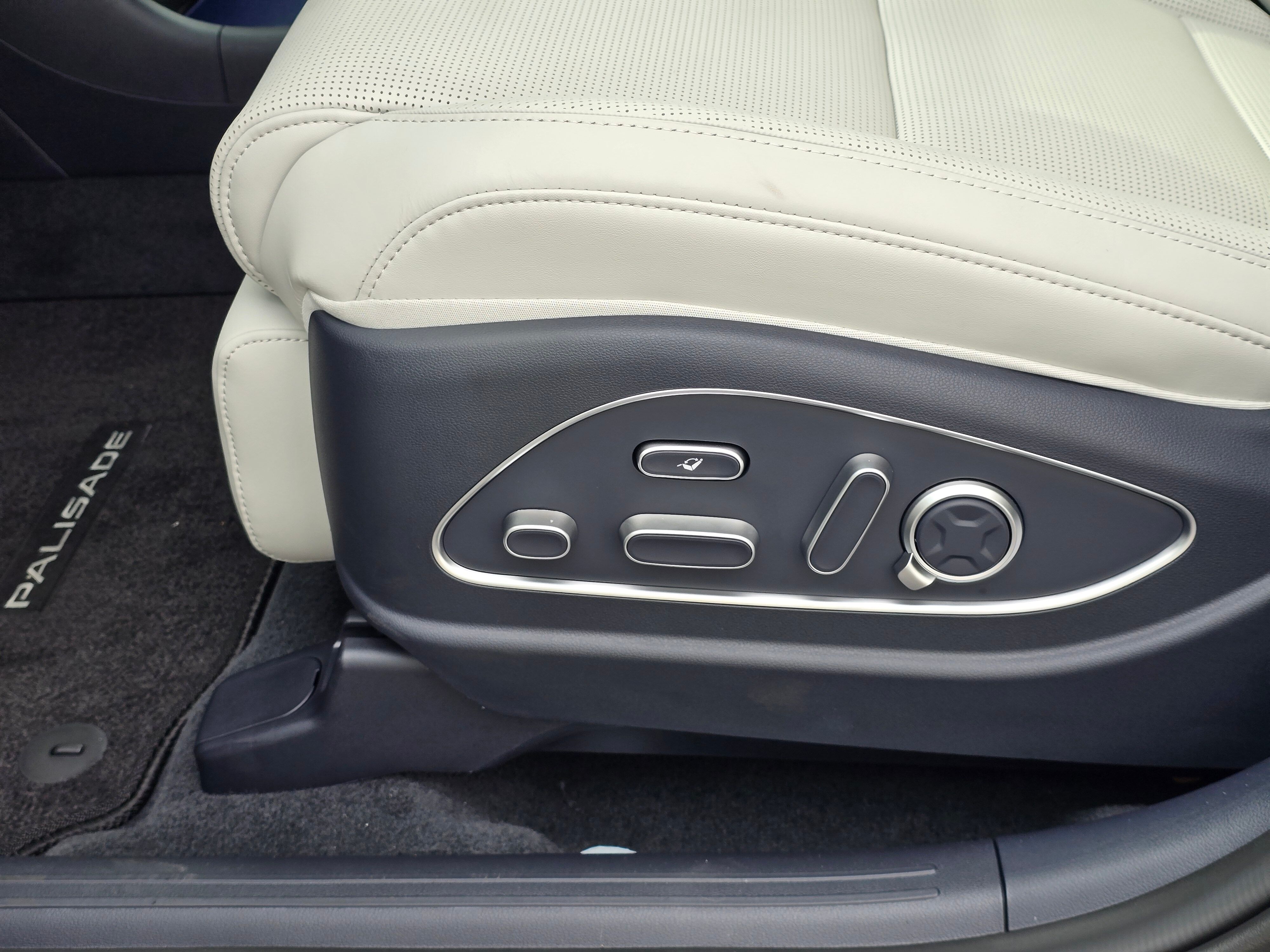 2026 Hyundai Palisade Calligraphy photo 2