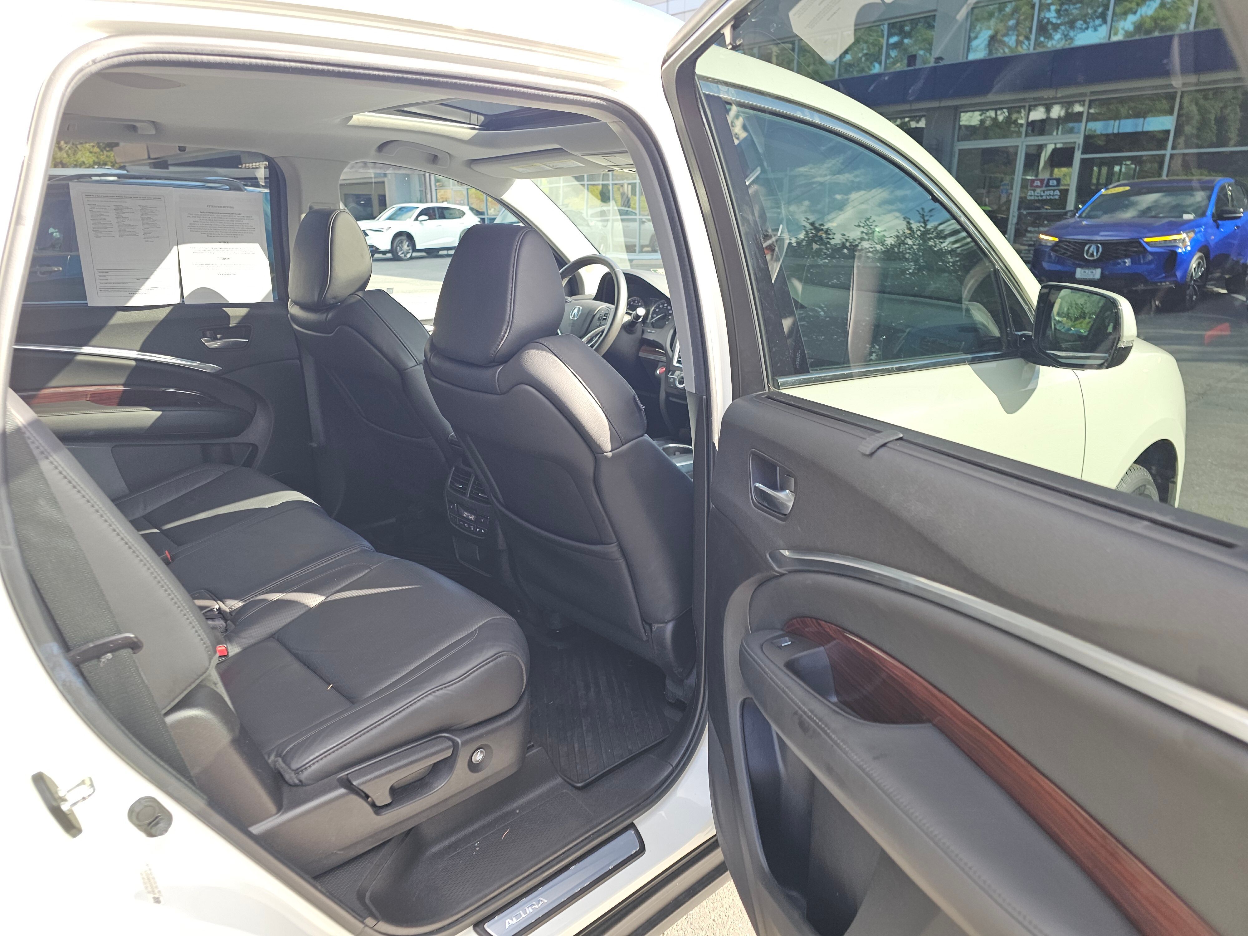 2016 Acura MDX SH-AWD Advance photo 4