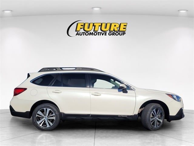 2018 Subaru Outback 3.6R photo 3