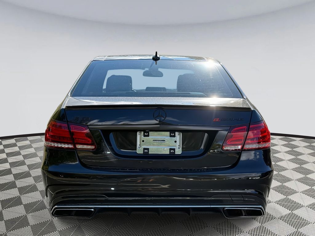 2016 Mercedes Benz E S AMG photo 3