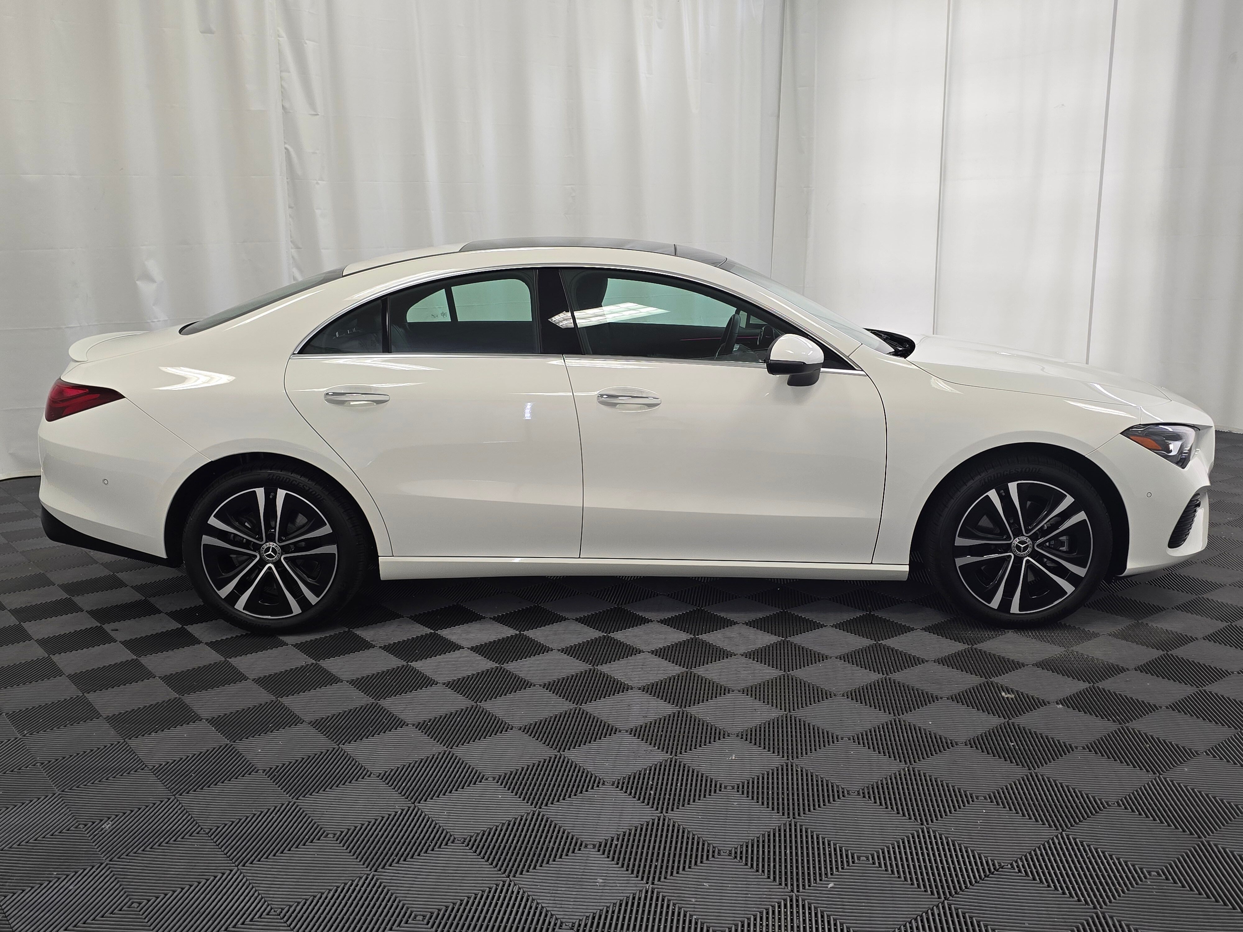 2025 Mercedes Benz CLA 250 photo 3