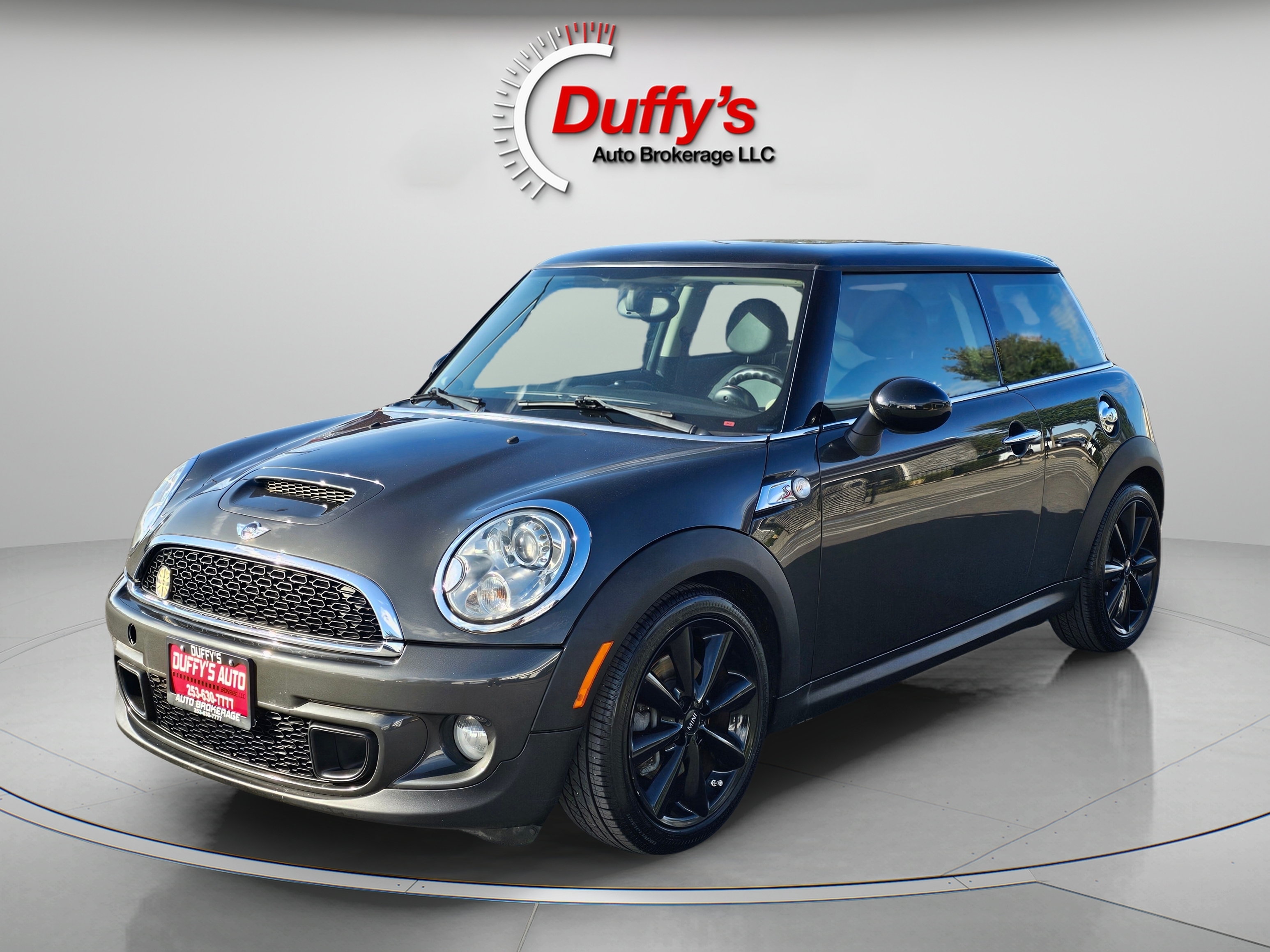 2011 Mini Cooper Hardtop S photo 2