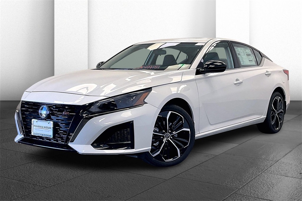 2025 Nissan Altima 2.5 SR photo 2