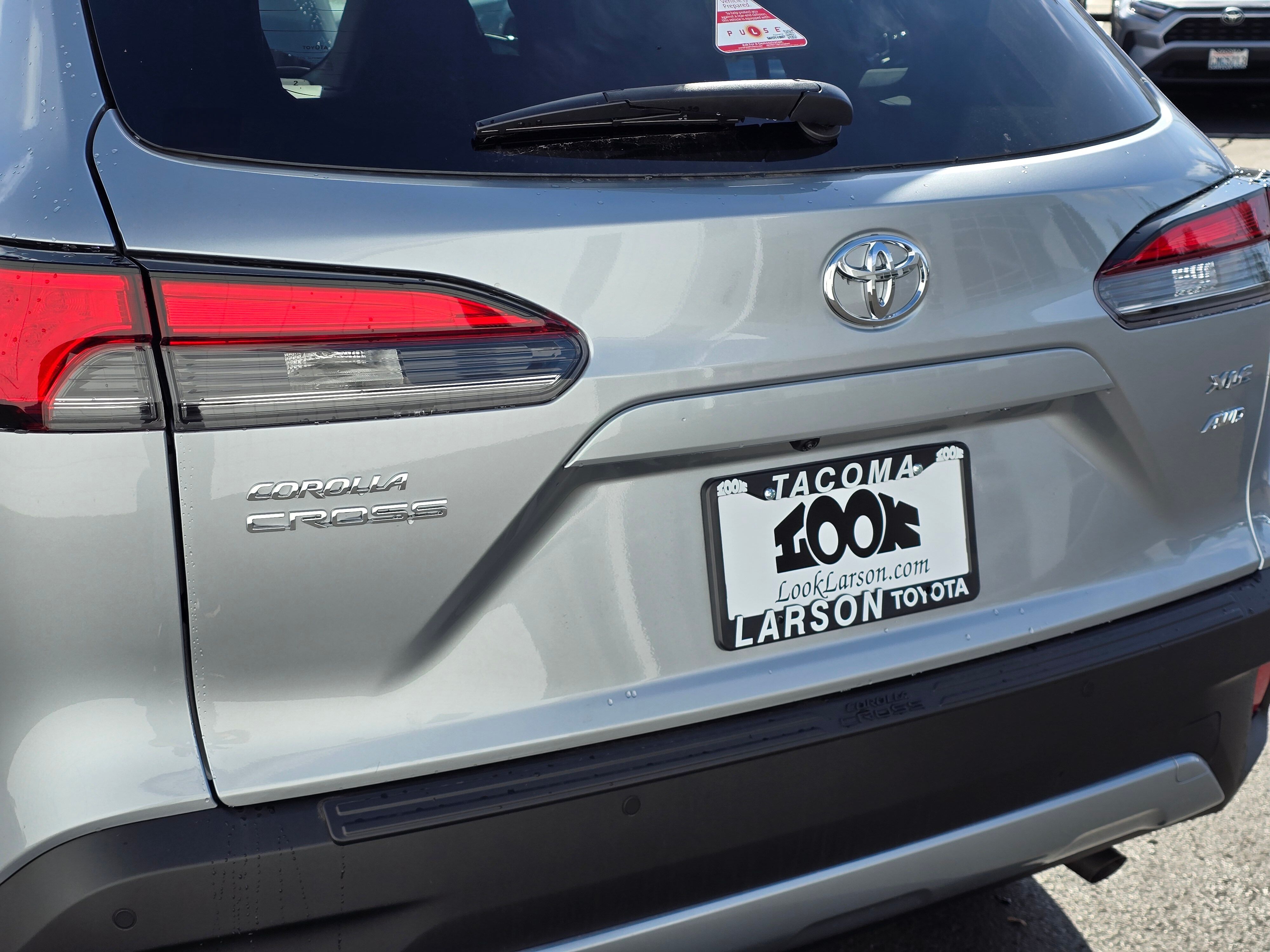 2026 Toyota Corolla Cross XLE photo 4