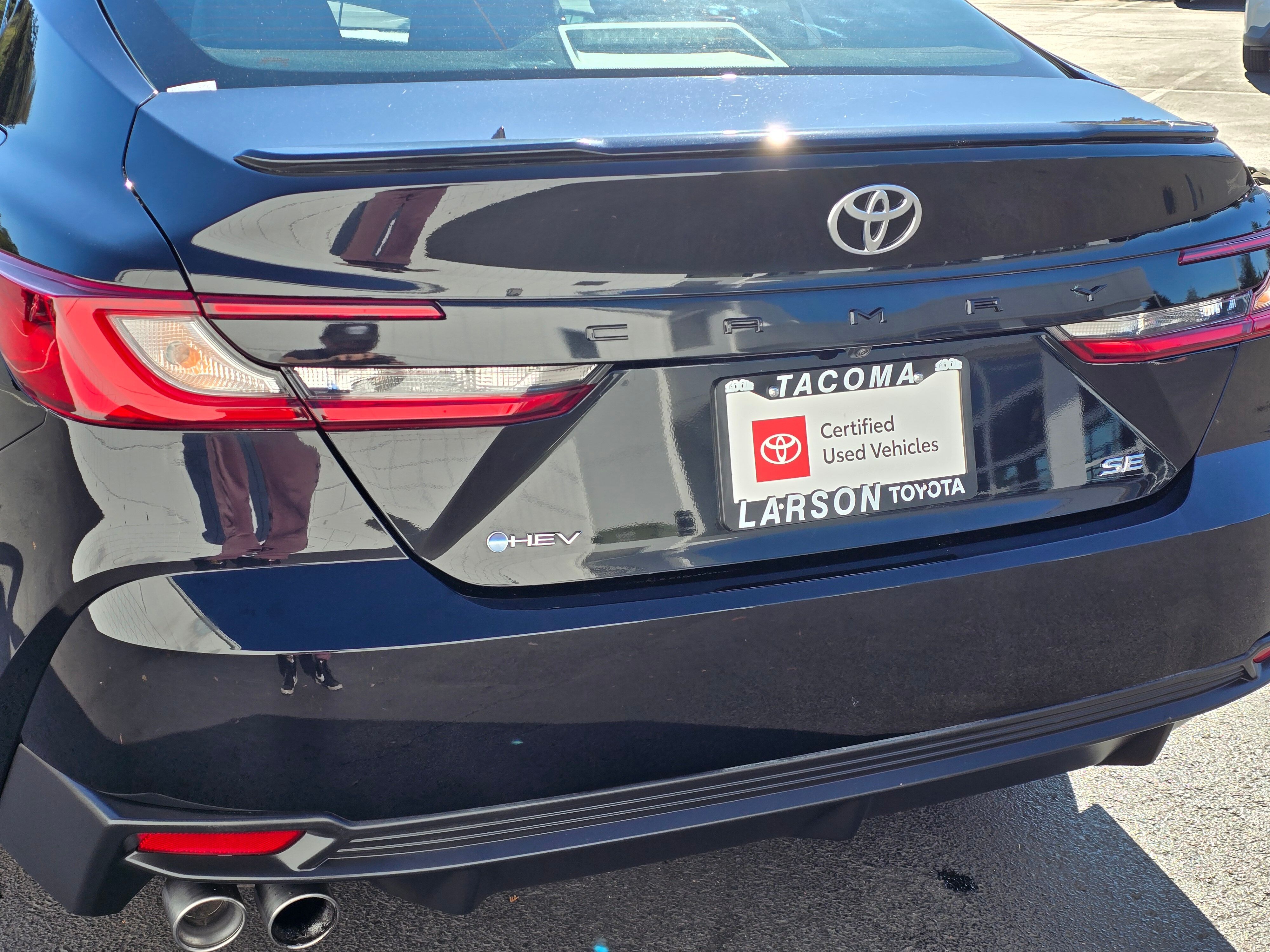 2025 Toyota Camry SE photo 2