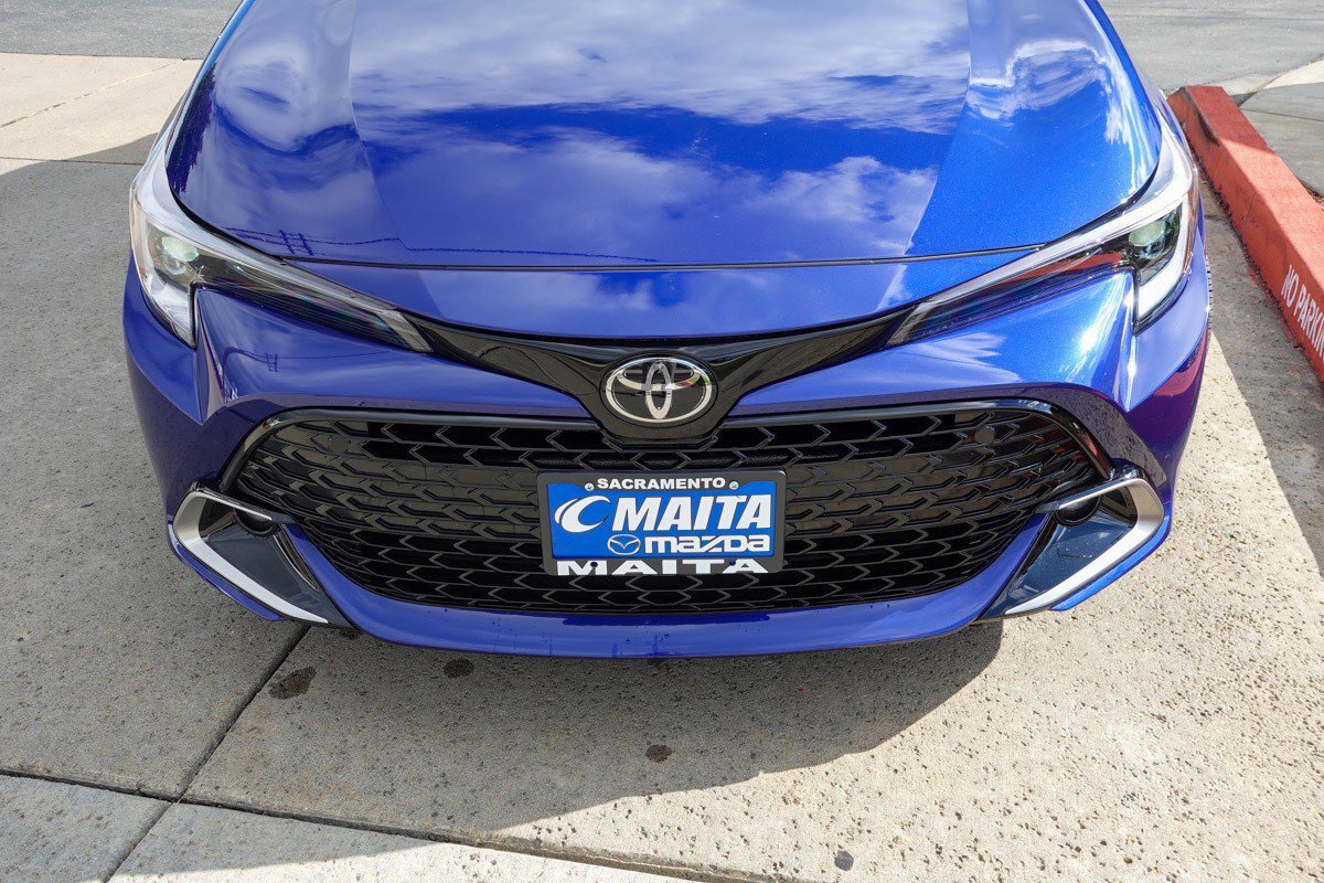 2023 Toyota Corolla XSE photo 2