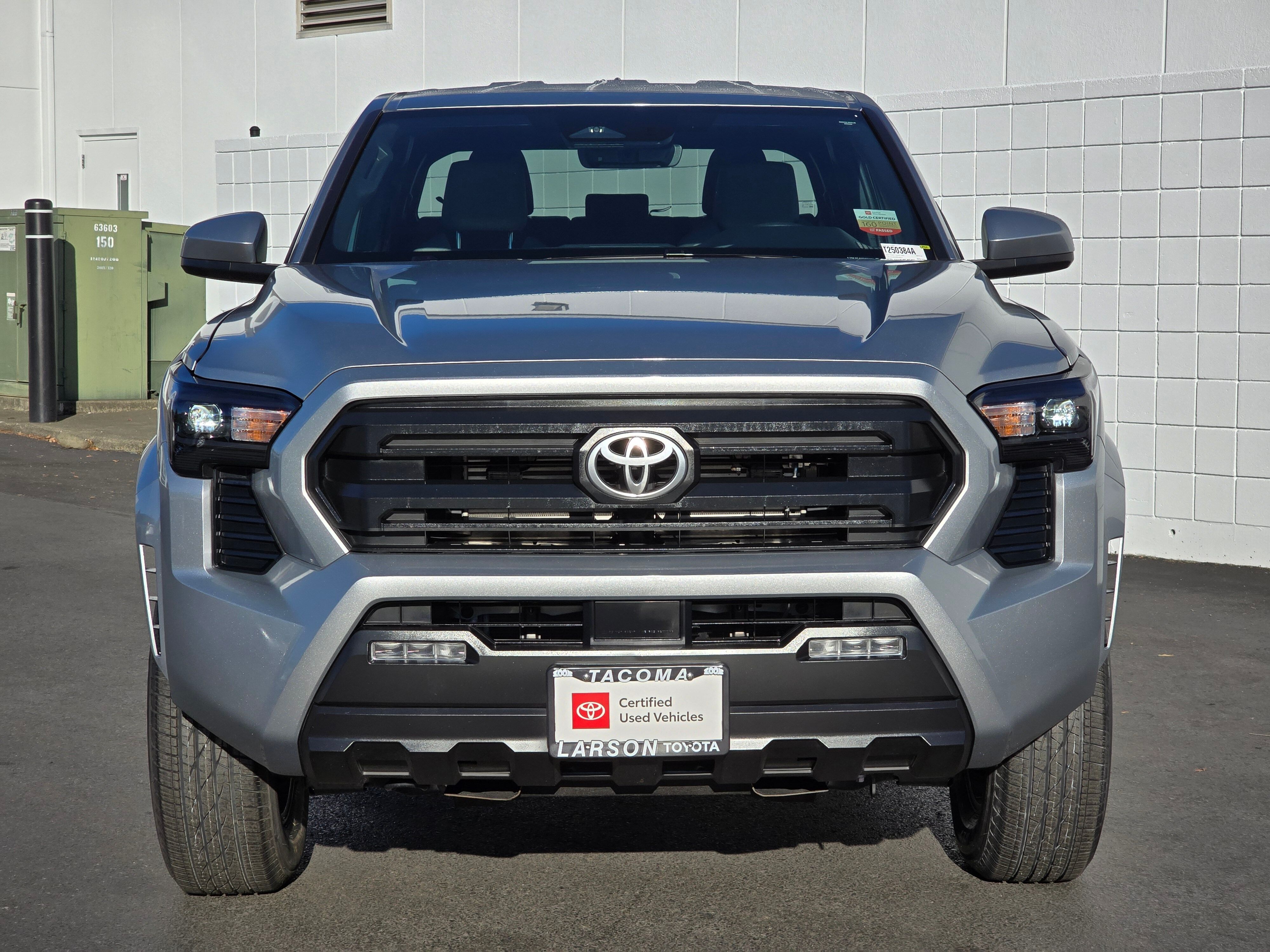 2024 Toyota Tacoma SR5 photo 2