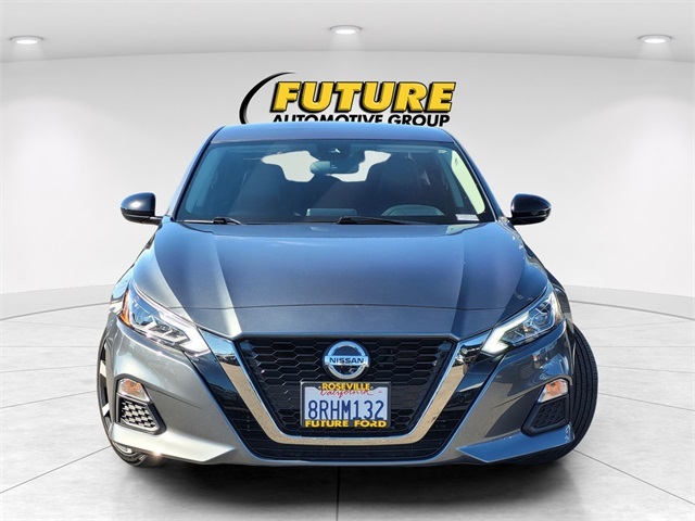 2020 Nissan Altima 2.5 SR photo 2
